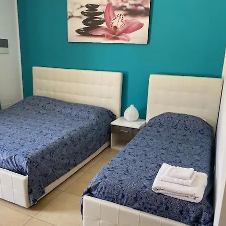 Sun House B&B 모두가노