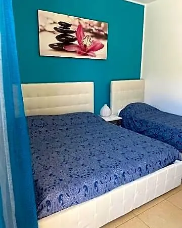 Sun House B&B 모두가노
