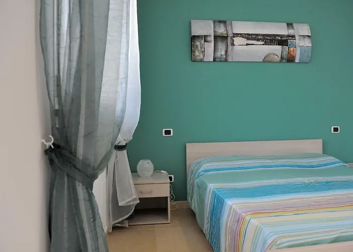 Sun House Bed & Breakfast 3*